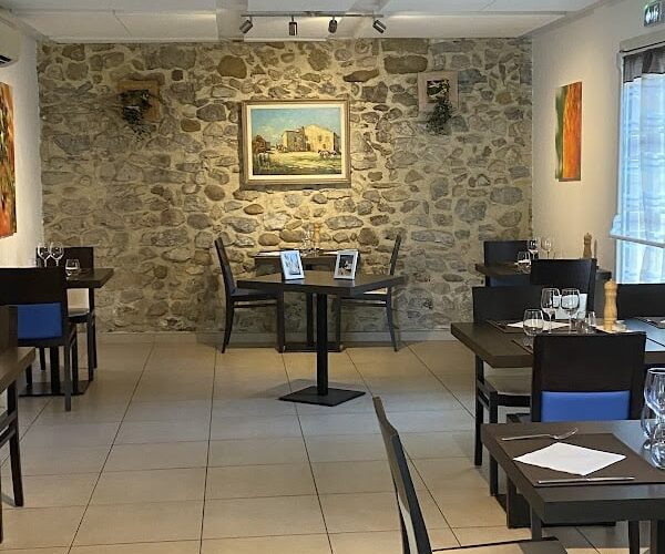 Restaurant L’Art Des Mets à Eyguières, France