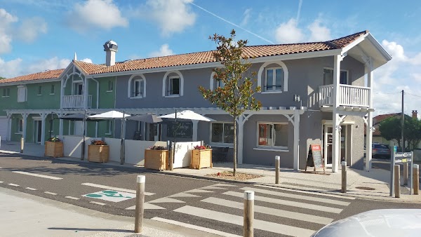 Restaurant L’auberge Canaulaise à Lacanau, France