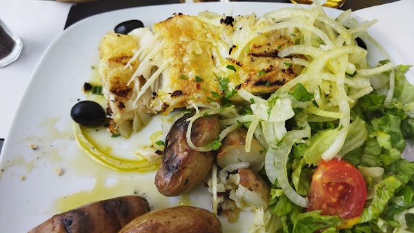 Restaurant Le 102 (churrasqueira) à Noisy-le-Grand, France