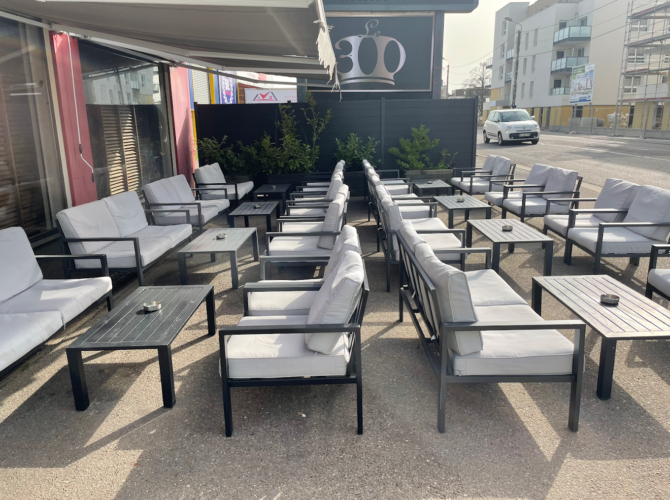 Restaurant Le 300 Lounge & Food Bar à Yutz, France