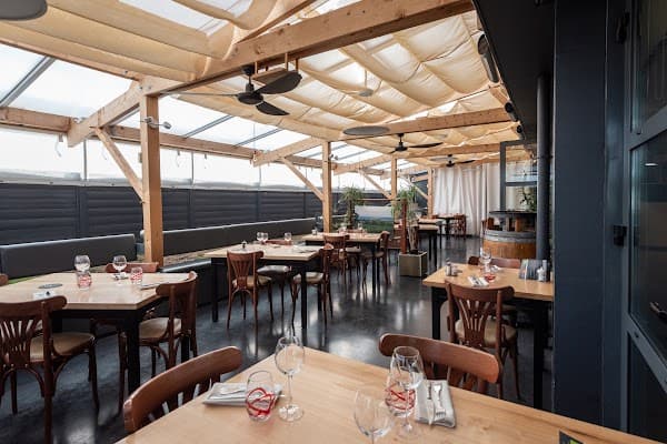 Restaurant Le 7 De Table à Mésanger, France