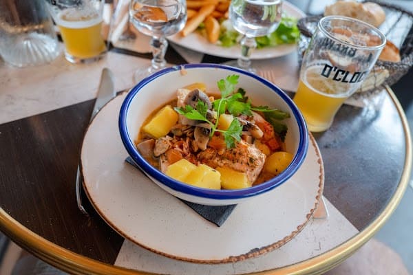 Restaurant Le Batignolle à Poissy, France