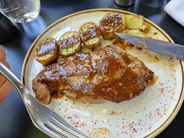 Restaurant Le bistro de la grande maison à Le Mée-sur-Seine, France