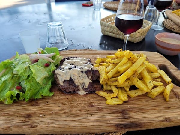 Restaurant Le Bistrot des Pêcheurs à Aigues-Mortes, France