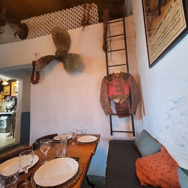 Restaurant Le Bistrot des Pêcheurs à Aigues-Mortes, France