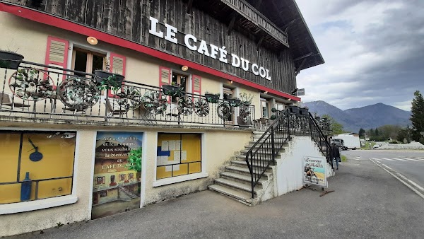 Restaurant Le Café Du Col à Châtillon-sur-Cluses, France