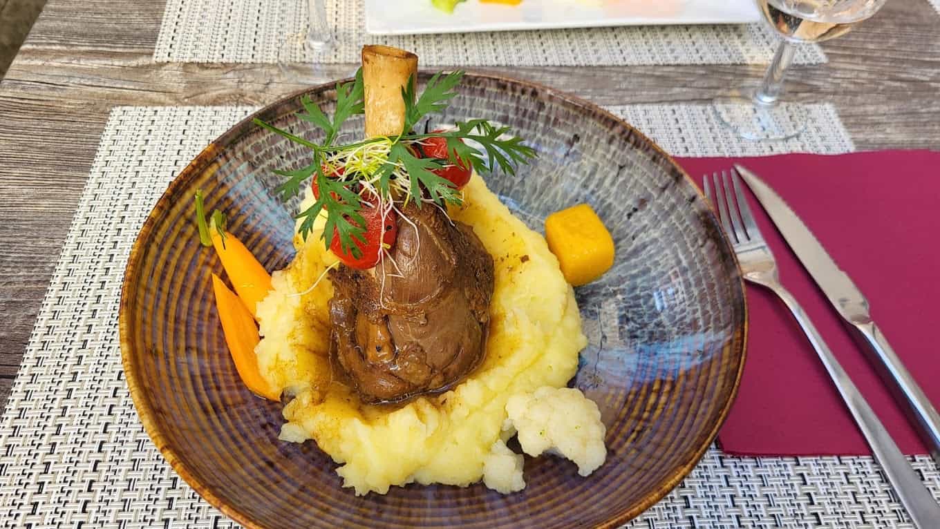 Le Capri ( Restaurant Traditionnel ) à Chaumont, France