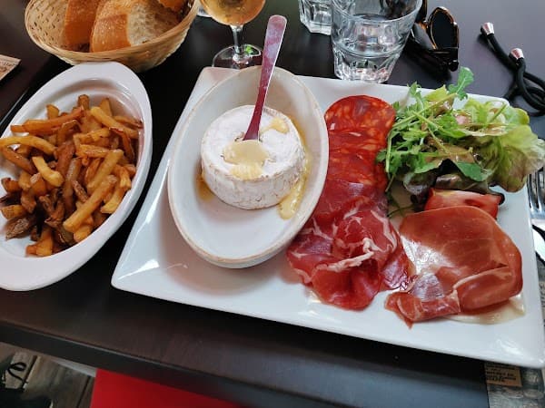 Restaurant Le Central à Pessac, France