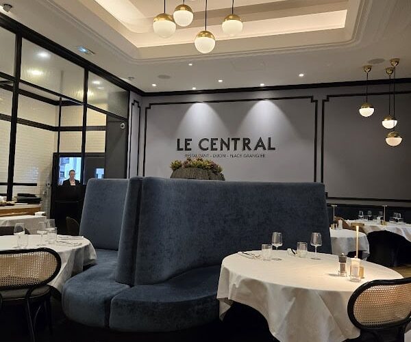 Restaurant LE CENTRAL PLACE à Dijon, France
