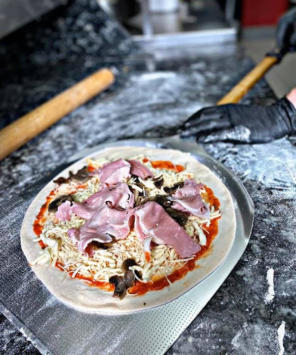 Restaurant Le Charleston à Saint-Aubin-sur-Mer, France