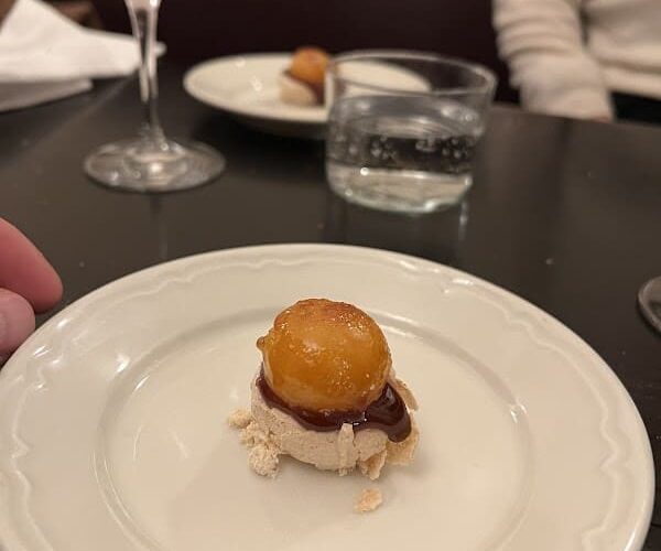 Restaurant Le Châteaubriand à Paris, France