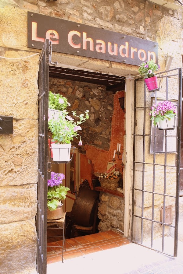 Restaurant Le Chaudron à Antibes, France
