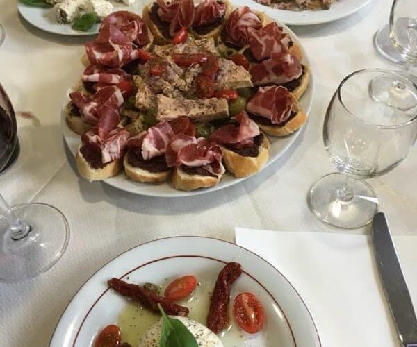 Restaurant Le Coq Hardi à Saint-Denis, France