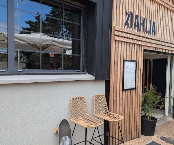 Restaurant Le Dahlia à Lacanau, France
