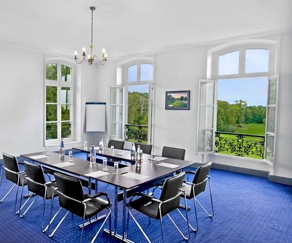 Restaurant Le Domaine De Béthemont à Poissy, France