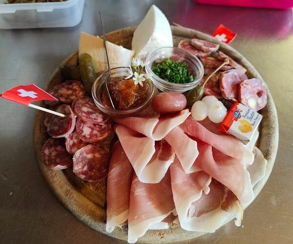 Restaurant Le Ferrage buvette d’alpage à Troistorrents, Suisse