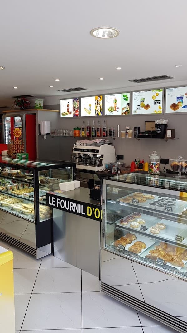 Restaurant Le Fournil D’or à Cluses, France