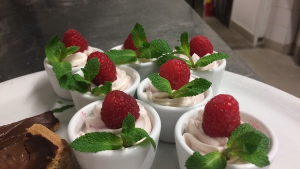 Le Hangar Restaurant à Hyères, France