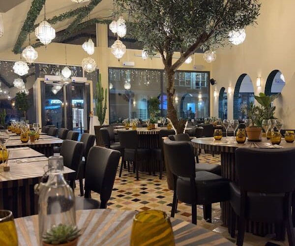 Restaurant Le Majâz à Saint-Denis, France