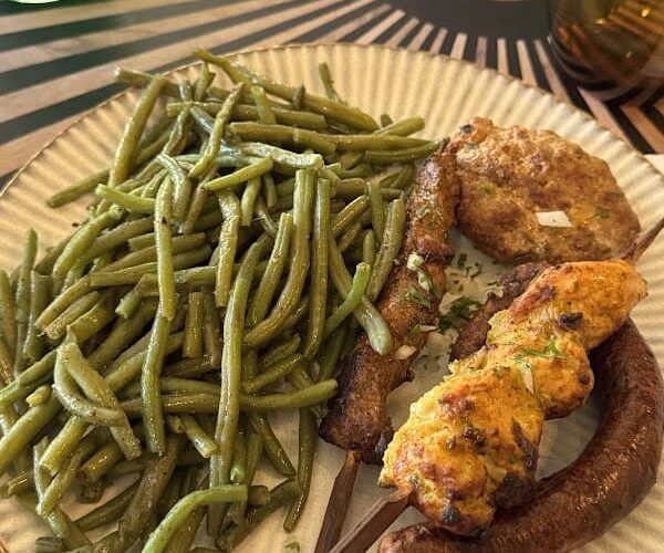 Restaurant Le Majâz à Saint-Denis, France