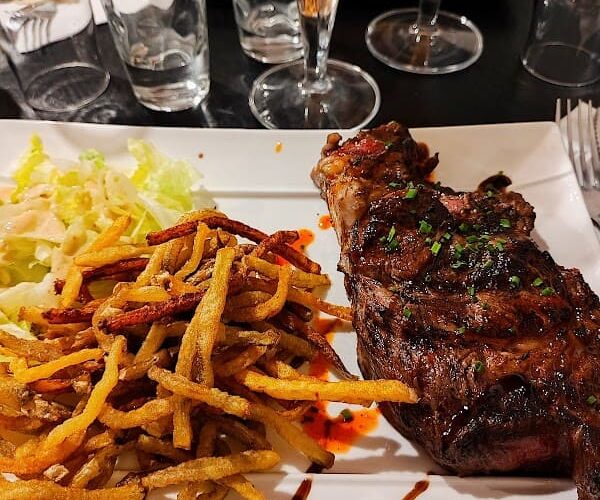 Restaurant Le Marquant City à Angoulême, France