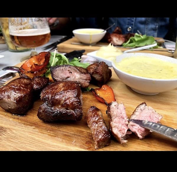 Restaurant Le Maxim’s à Bastogne, Belgique