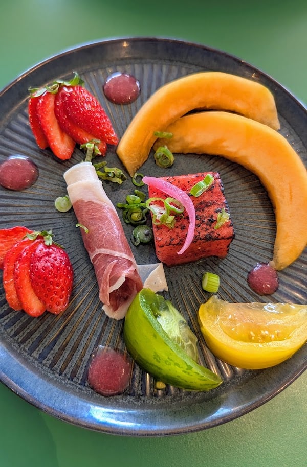 Le Monde Marche – Restaurant du MAC VAL à Vitry-sur-Seine, France