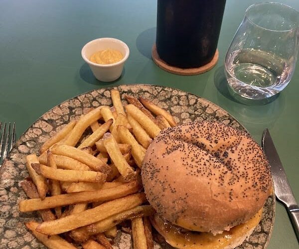 Le Monde Marche – Restaurant du MAC VAL à Vitry-sur-Seine, France