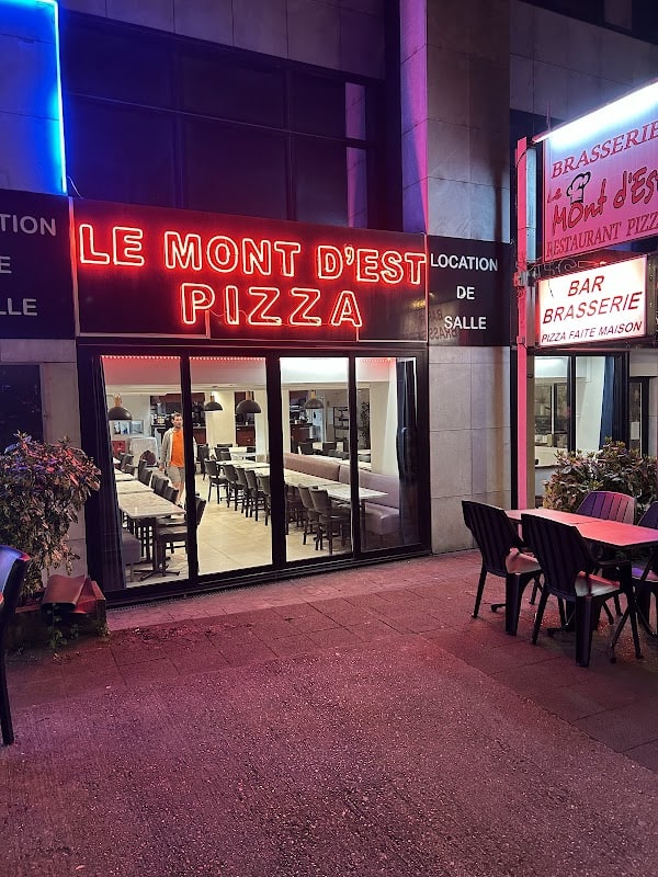 Restaurant Le Mont d’Est Brasserie à Noisy-le-Grand, France