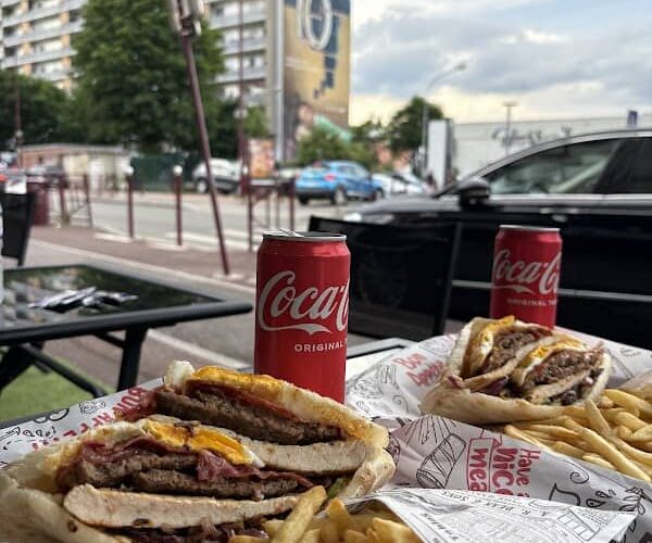 Restaurant Le mustang à Bondy, France