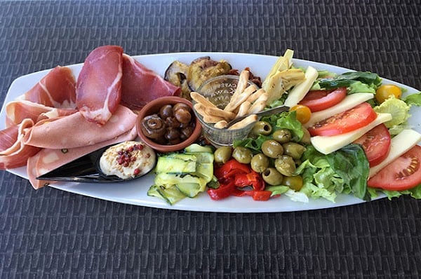 Restaurant Le Paris Versailles à Versailles, France