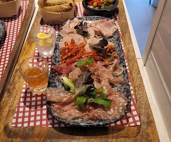 Restaurant Le Père Camembert à Honfleur, France