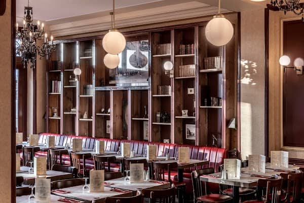 Restaurant Le Petit Bouillon Versailles à Versailles, France