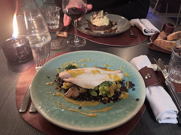 Restaurant Le Petit Louis à Aigues-Mortes, France