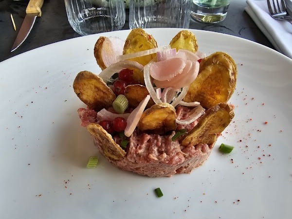 Restaurant LE PETIT MAG bistrot chic à Noisy-le-Grand, France