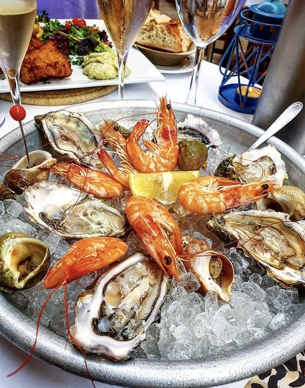 Restaurant Le Petit Pointu – Poissons & Fruits de Mer St-Tropez à Saint-Tropez, France