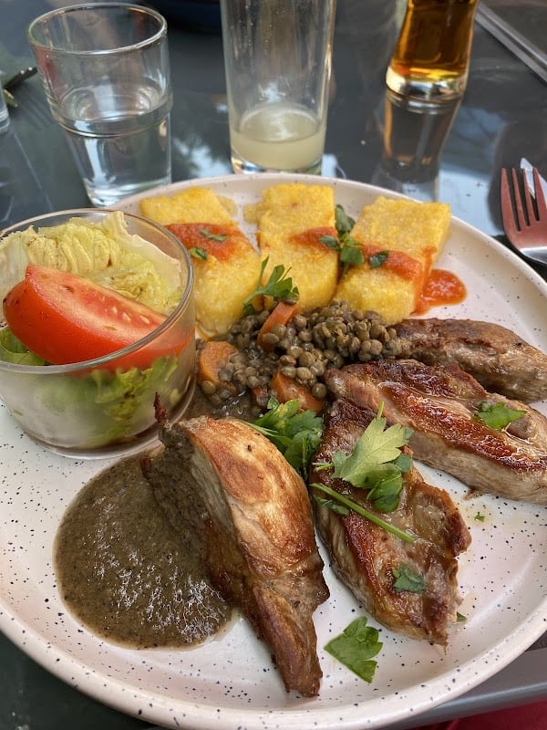 Restaurant le petit resto à Peynier, France