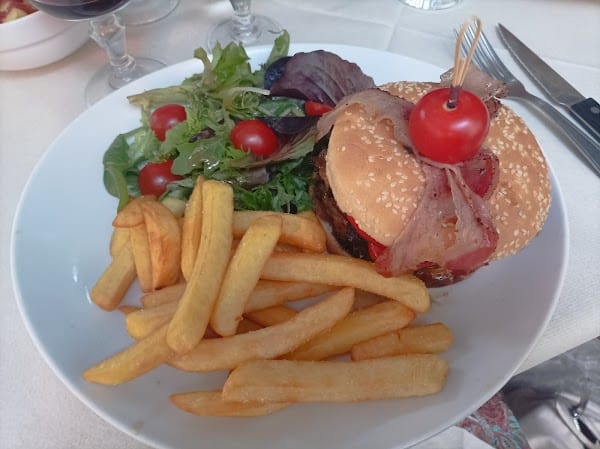 Restaurant Le Pissalat à Châteauneuf-Grasse, France