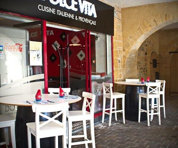 Restaurant LE PLAZA à Charleville-Mézières, France