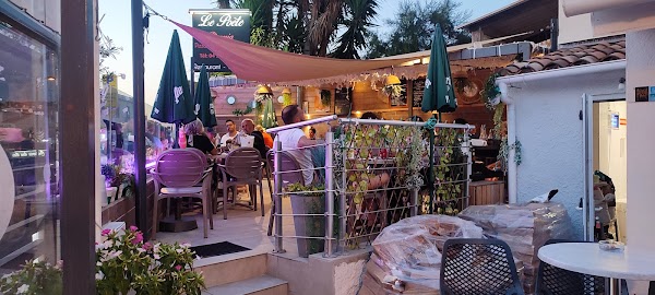 Restaurant Le Poète à Six-Fours-les-Plages, France