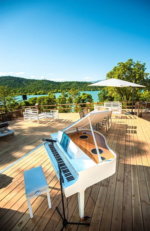 Restaurant Le Ponton / Lac de Saint-Cassien à Tanneron, France