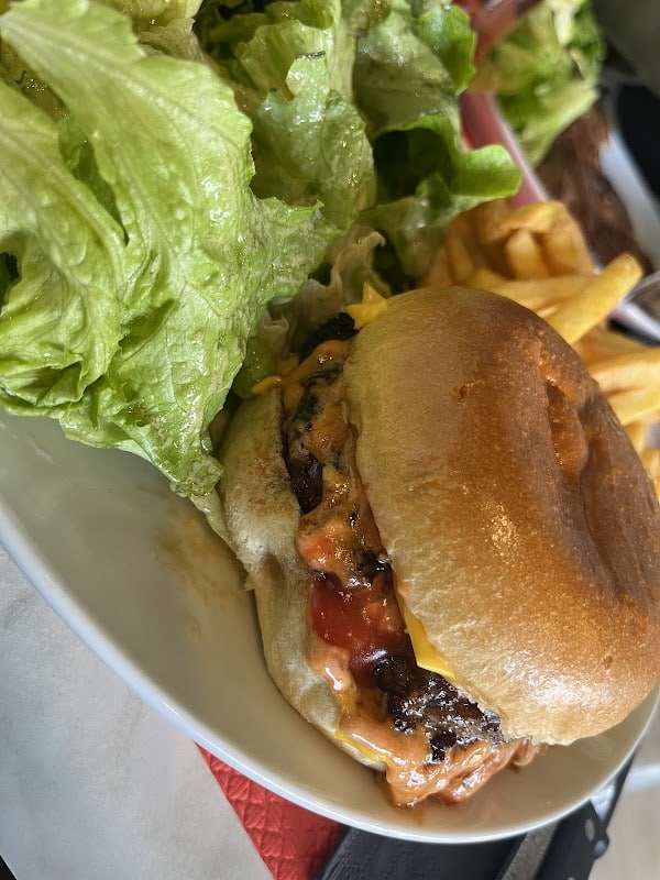 Restaurant Le Provençal à Eyguières, France