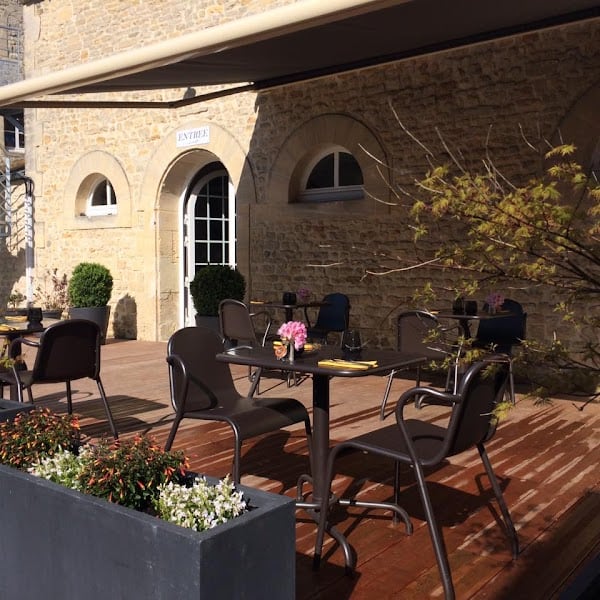 Le Quarante-Neuf : Hôtel et Restaurant à Saint-Vigor-le-Grand, France