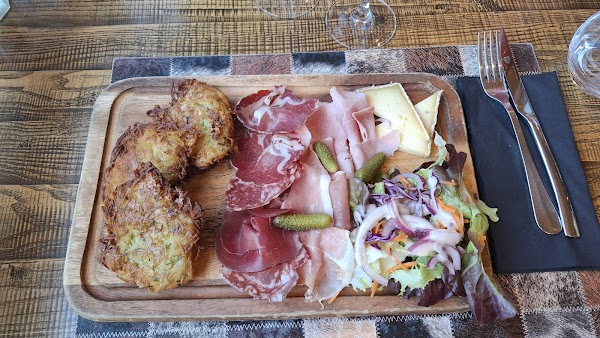 Restaurant Le refuge 1110m à Carroz (Les, France