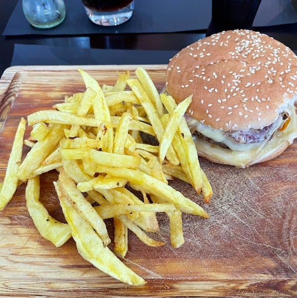 Restaurant Le Resto’ du marché à Montfermeil, France