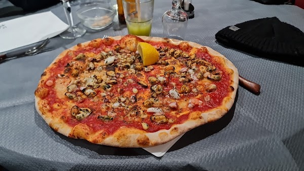 Restaurant Le Rialto à Noisy-le-Grand, France