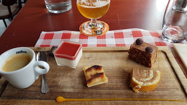 Restaurant LE ROOFBOAT à Périgueux, France