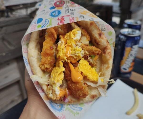 Restaurant Le Royal Cheese Naan à Le Barcarès, France