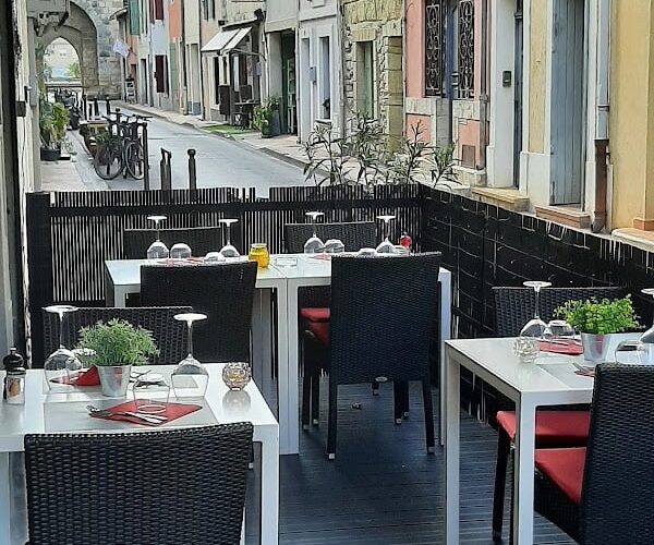 Restaurant Le Saint Amour à Aigues-Mortes, France