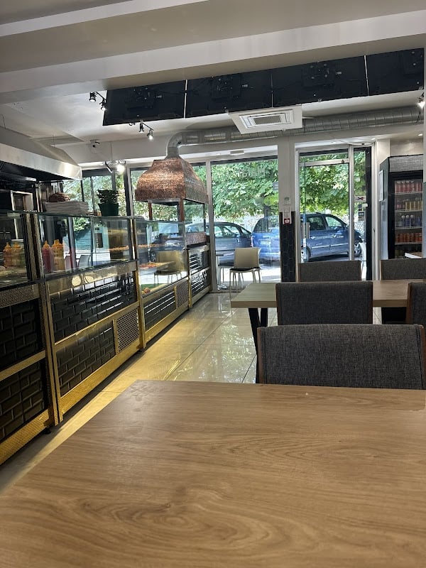 Le Sultan Restaurant à Clichy-sous-Bois, France